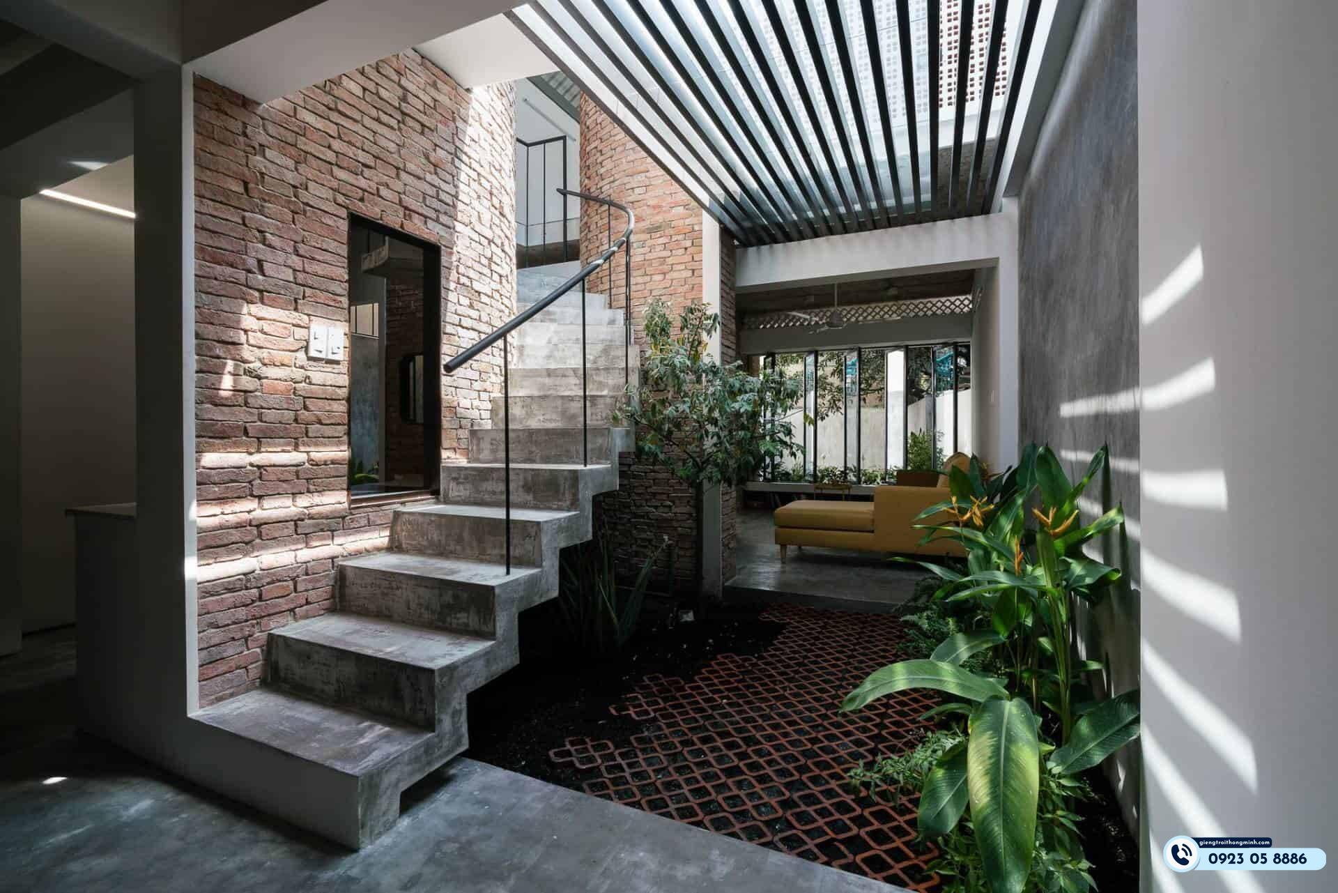 bảo trì Đá ốp giếng trời